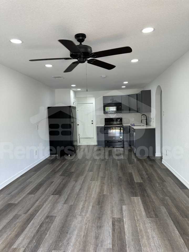 1212 74th St - Photo 2 of 10