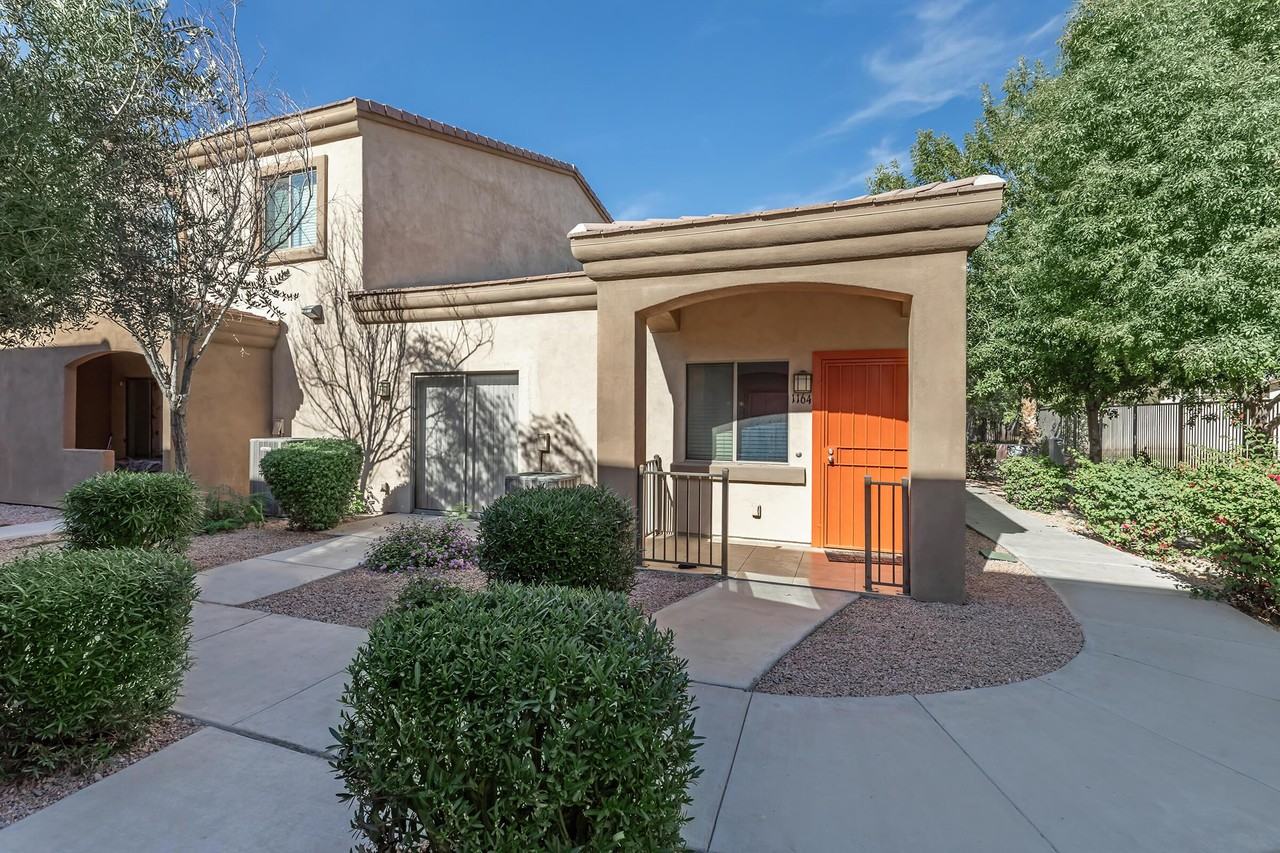 Maryland Terrace Apartments - Photo 2 of 15