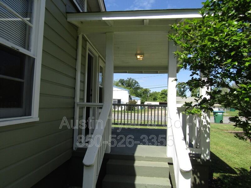 2994 Smith St - Photo 2 of 13