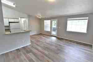 featured image of 2207 S Stephen Ave #202