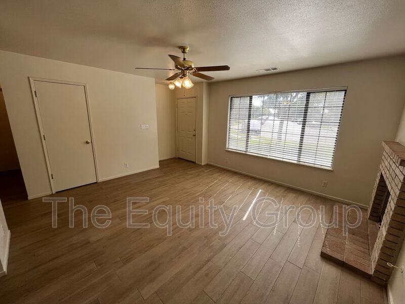 1956 Henshaw Ave - Photo 3 of 17