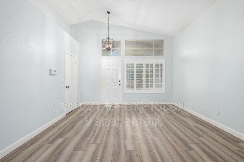 21295 N 69th Ave - Photo 5 of 26