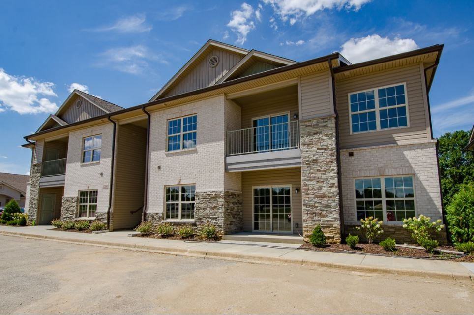Glenmary Pointe Apartments - Photo 2 of 24
