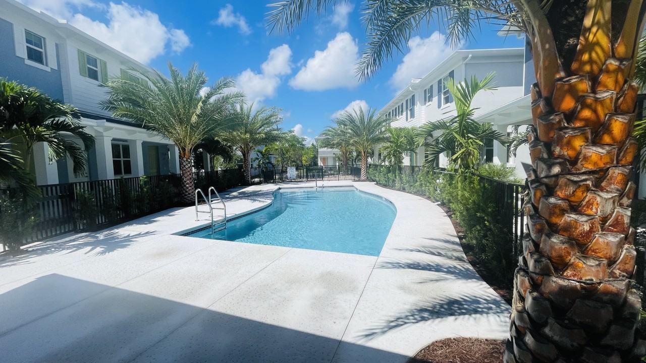 Haney Creek Crossing - Photo 3 of 23