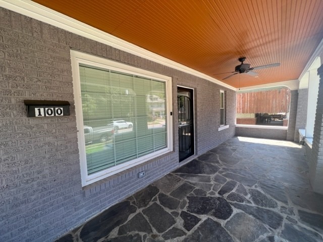 100 N Evergreen St - Photo 2 of 19