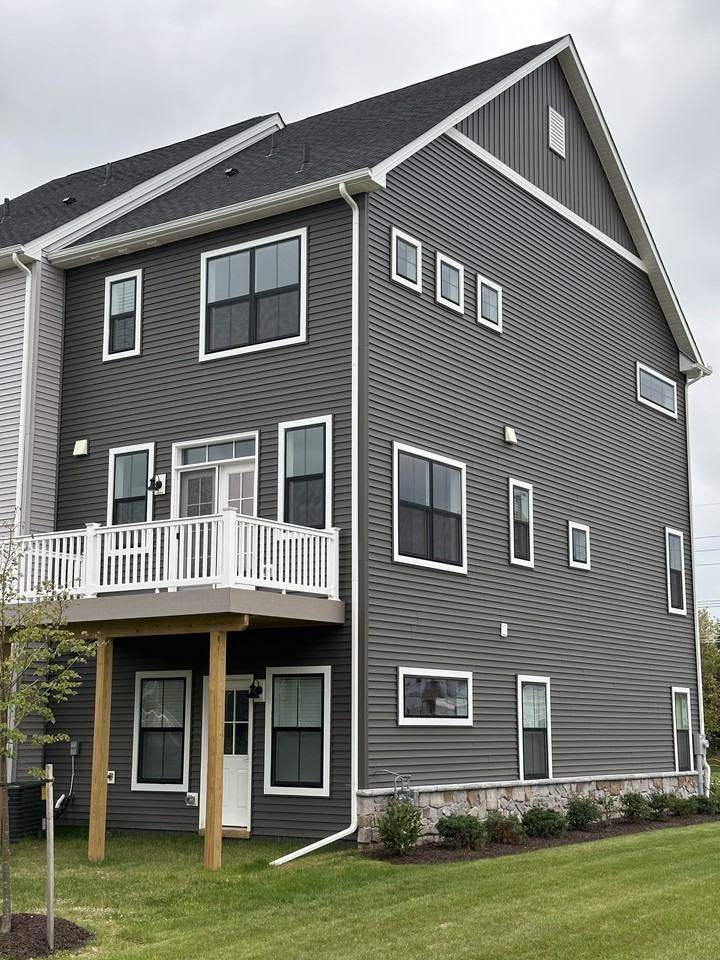 1616 Corn Crib Pl - Photo 2 of 31