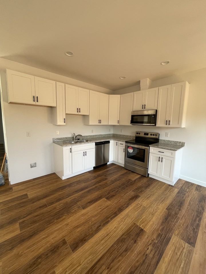 3046 Old Furnace Rd #1 - Photo 2 of 16