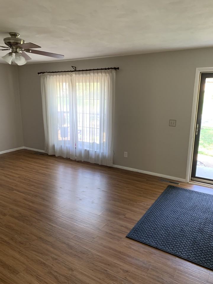 210 Glendale Dr #NA - Photo 2 of 14