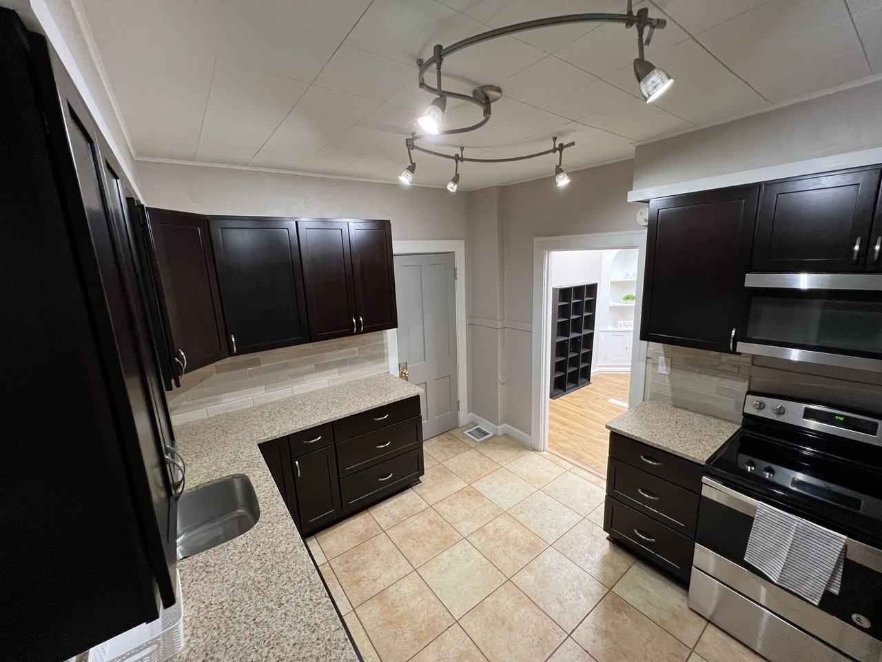 351 Berea St #NA - Photo 3 of 12