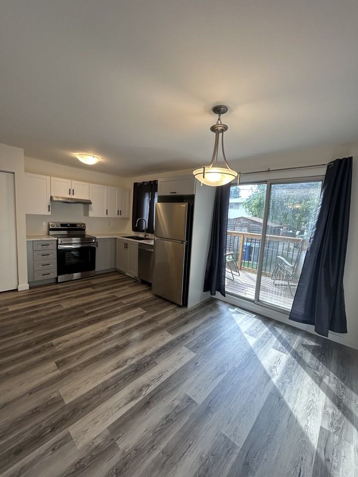 47 Wickham Rd - Photo 3 of 16