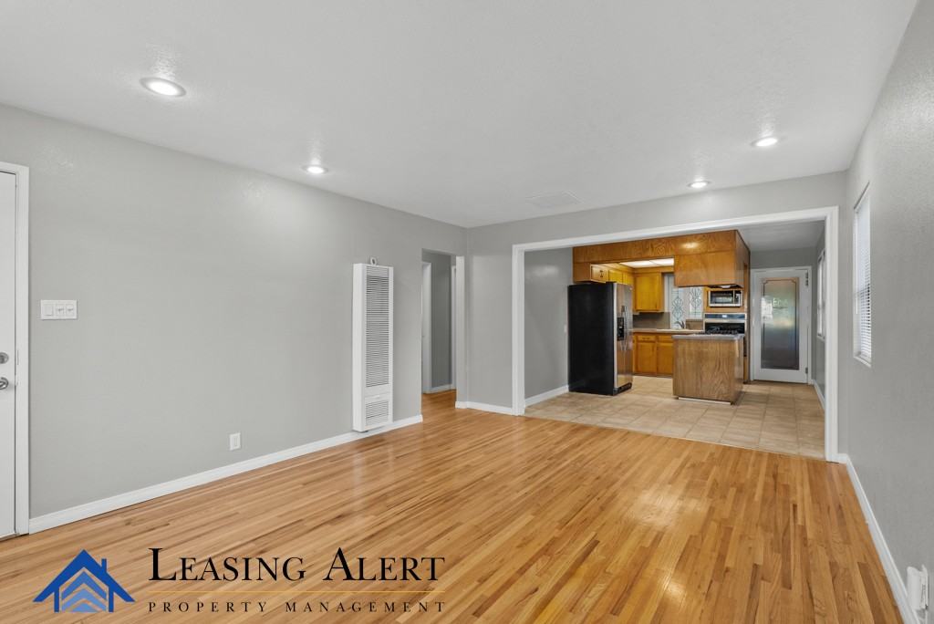 3305 W Avenue L8 #1 - Photo 4 of 18