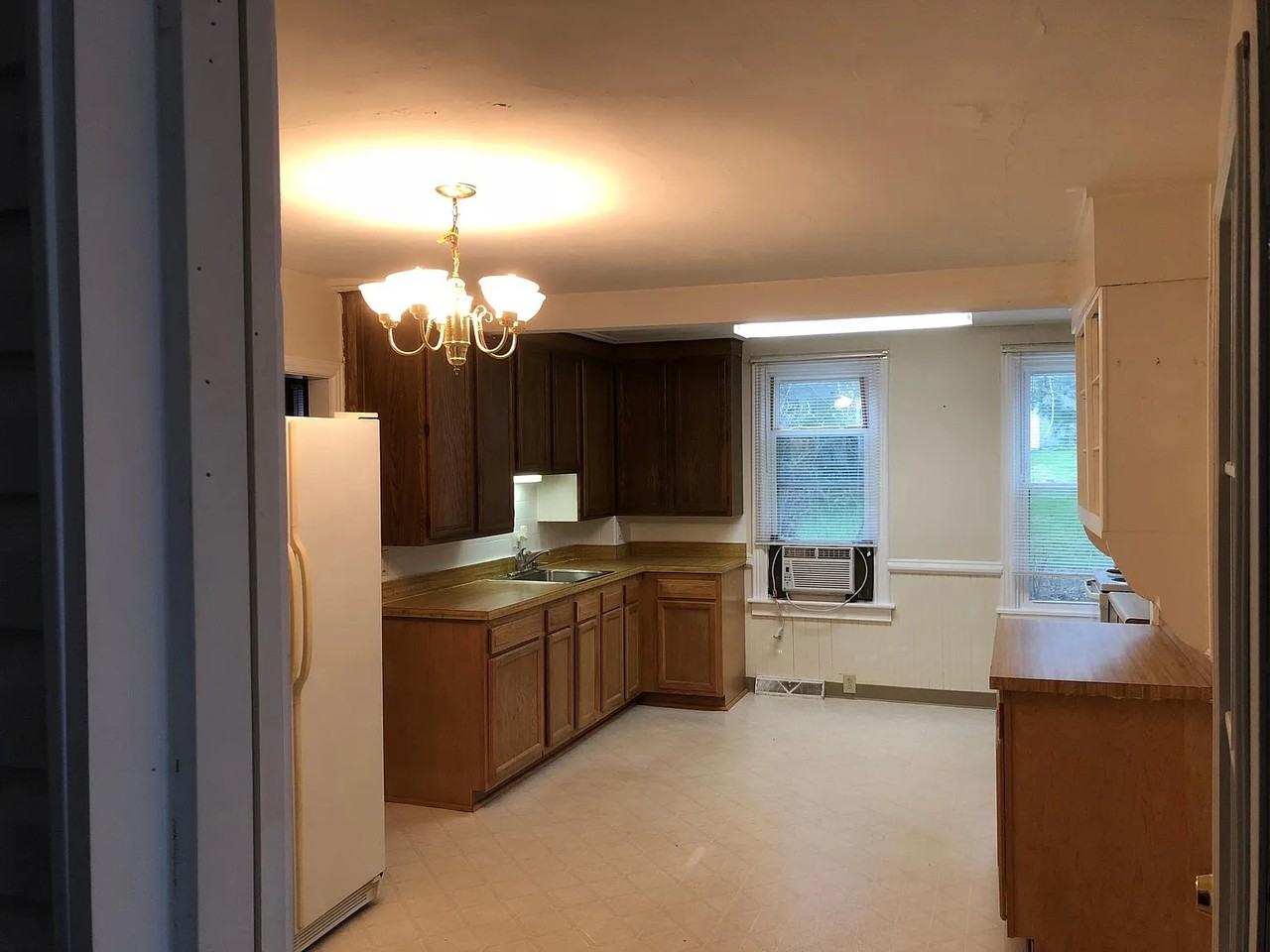 309 South Main Street - Photo 3 of 6