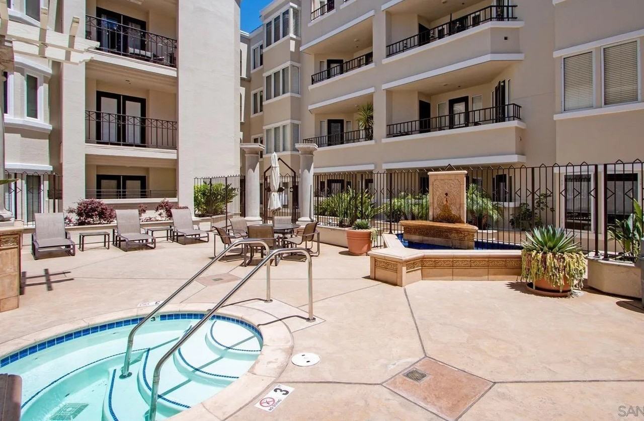 620 State St #415 - Photo 4 of 28