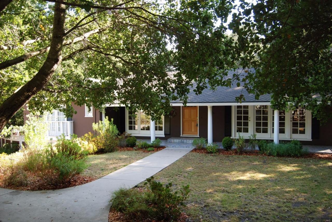 1050 Chula Vista Dr - Photo 2 of 30