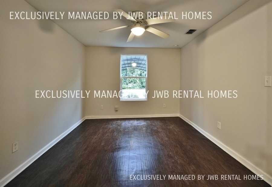 5173 Pennant Dr - Photo 2 of 7