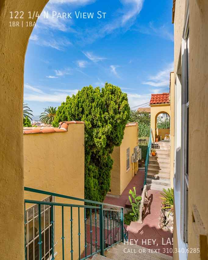 122 1/4 N Park View St - Photo 3 of 15