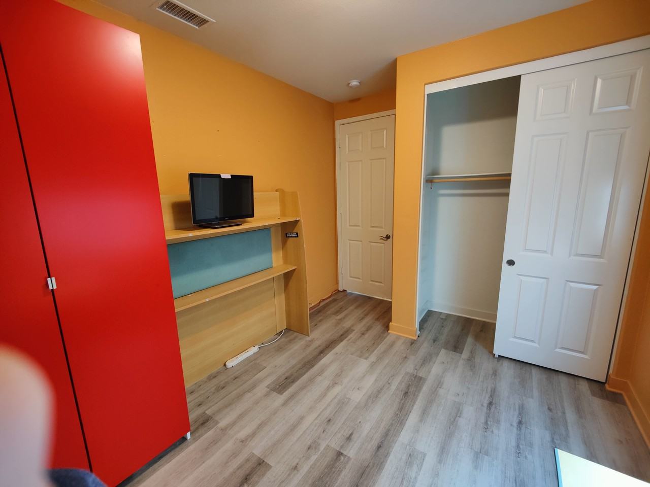 1154 Lucienne St #NA - Photo 2 of 15