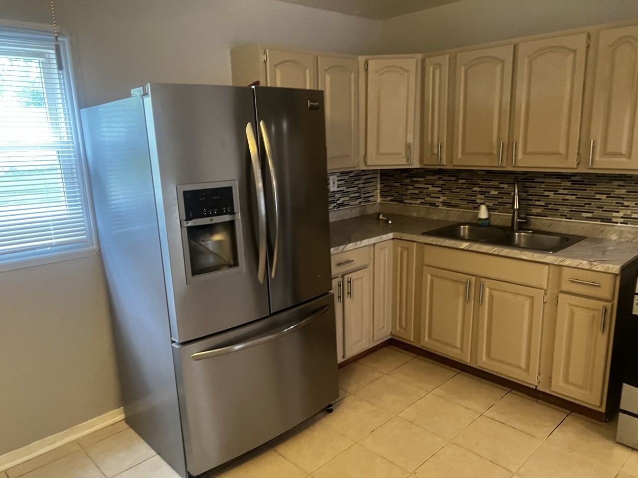 21653 Cynthia Ave #NA - Photo 3 of 10