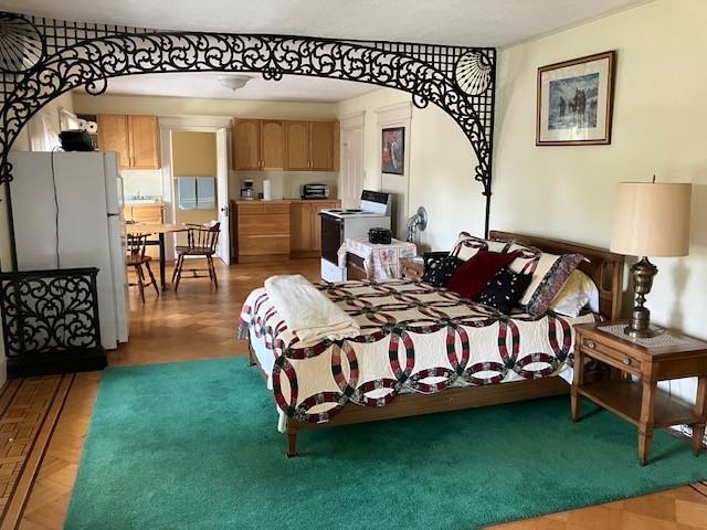 432 Hanover St #2 - Photo 2 of 5