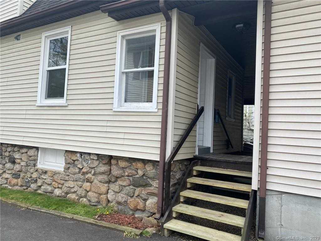 159 Seaside Ave #1 - Photo 2 of 17