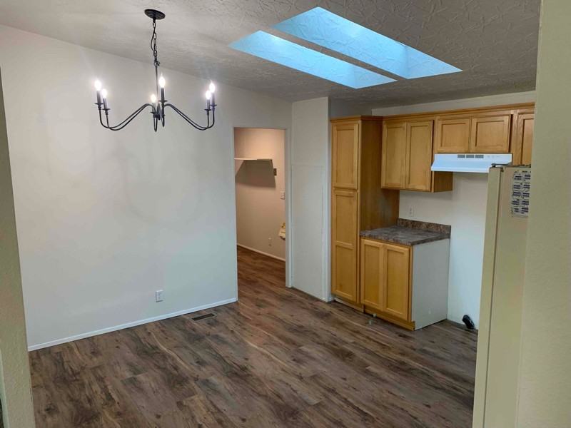 1341 Rhoda Ln - Photo 3 of 16