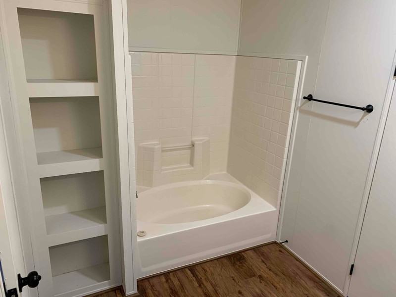 1341 Rhoda Ln - Photo 6 of 16