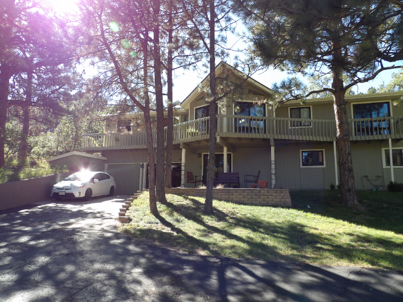 1415 Oak Hills Dr - Photo 2 of 50