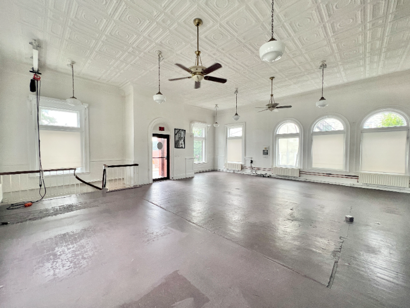 55 Main St - Photo 3 of 28