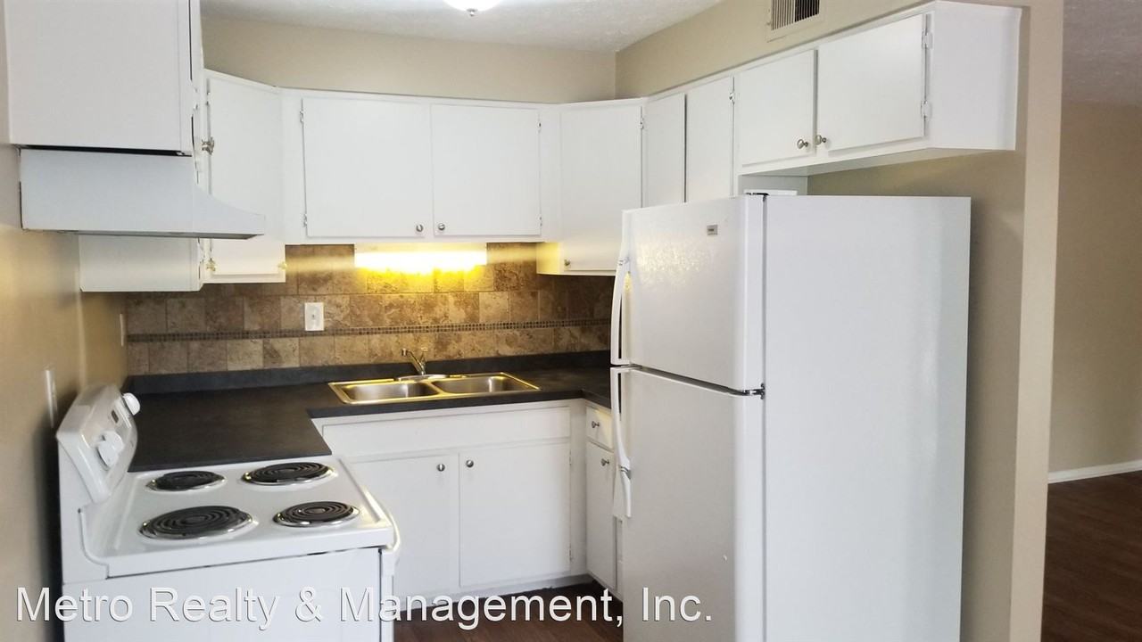 Vernon Ct. - Photo 2 of 28