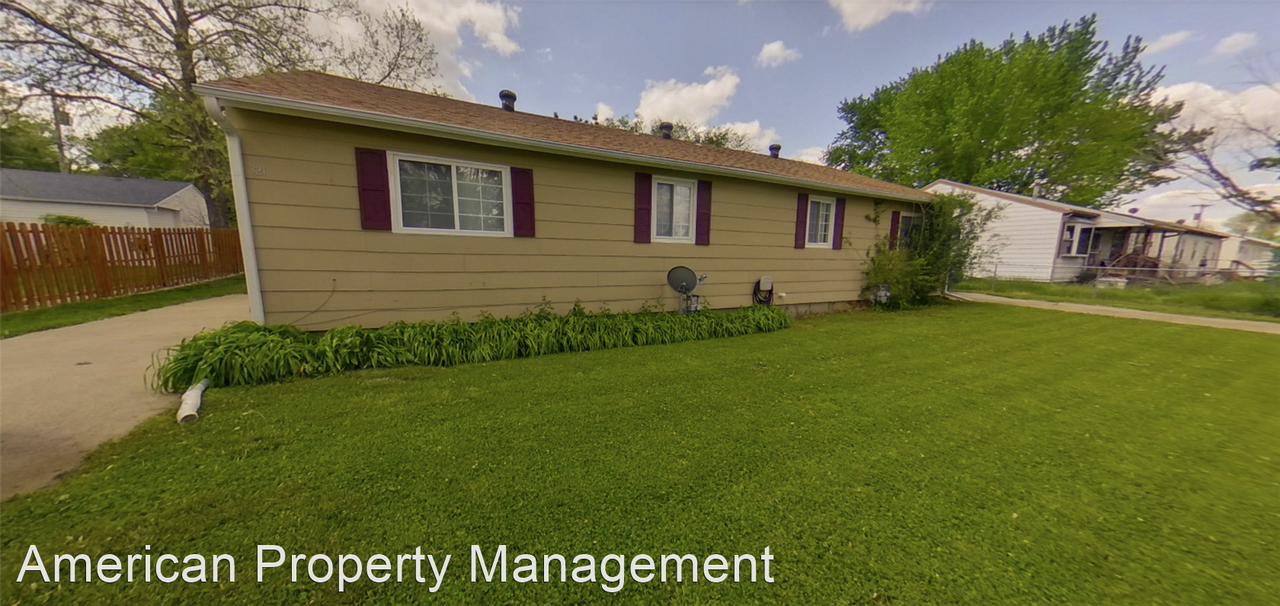 321 8th St - Photo 2 of 11