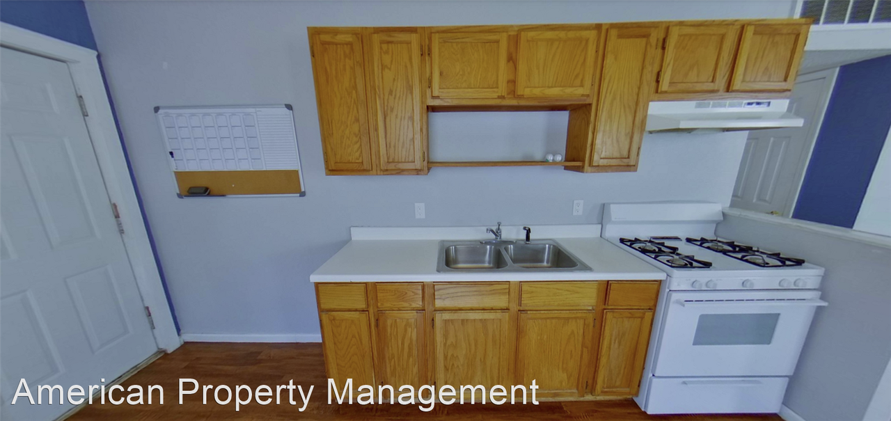 321 8th St - Photo 3 of 11