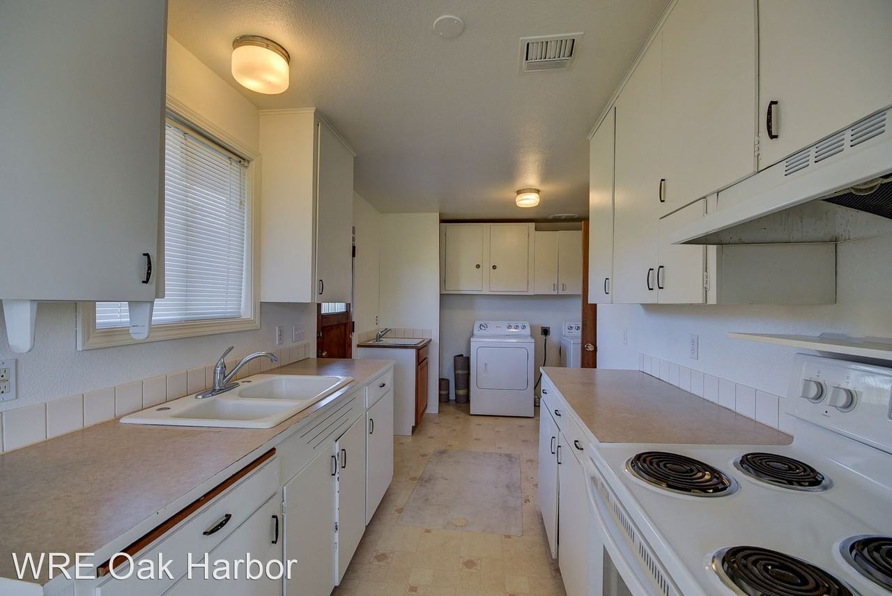 1526 Black Rd - Photo 2 of 21