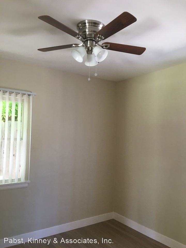 261925 1/2 E. 6TH STREET Apartments in Belmont Heights, Long Beach, CA