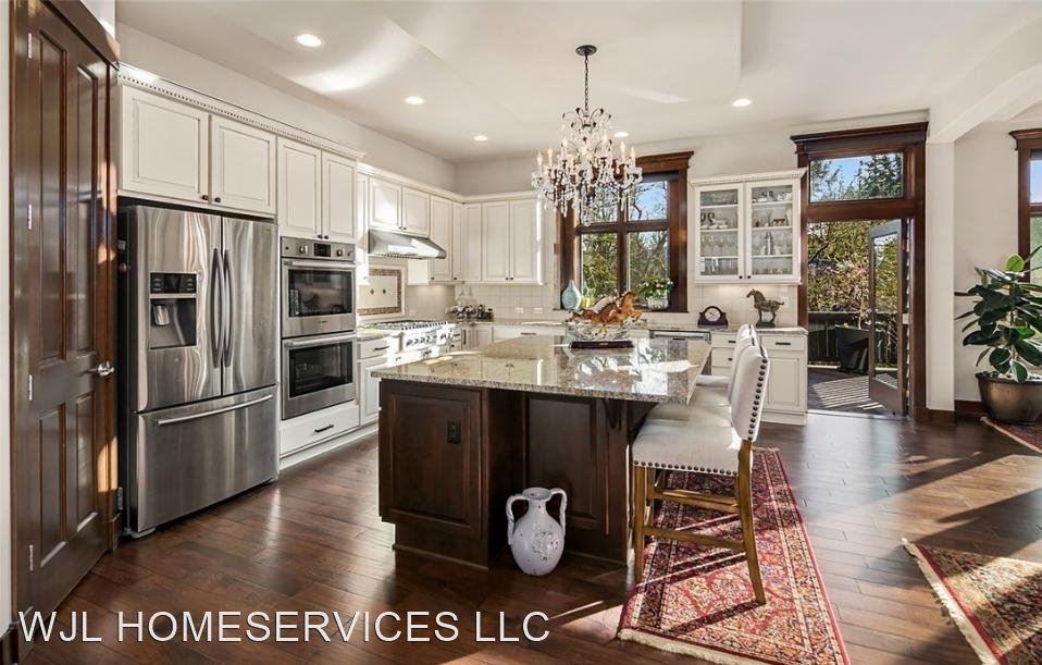 2138 Nw Harmony Way - Photo 3 of 24
