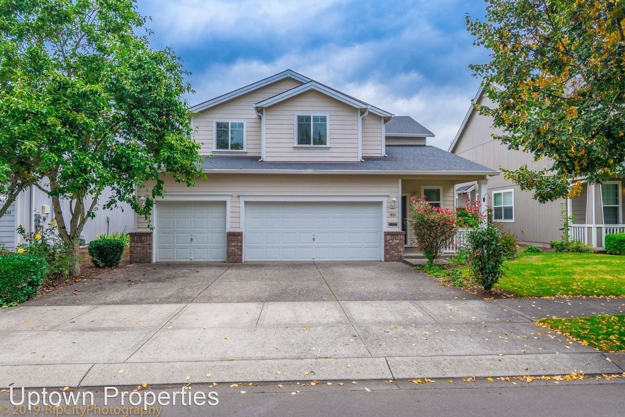 1651 Se Gerhard Dr - Photo 2 of 37