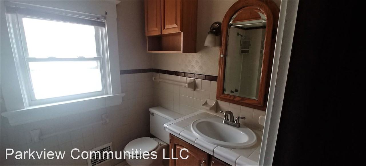 1914 W Fork Rd - Photo 3 of 8