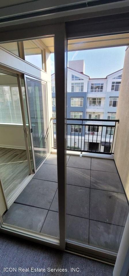 10245 Main Street - Photo 2 of 11