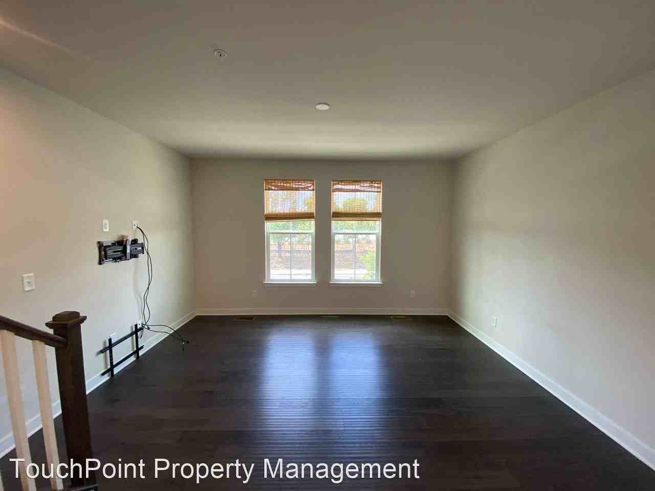 248 Parkwood Ave - Photo 2 of 27