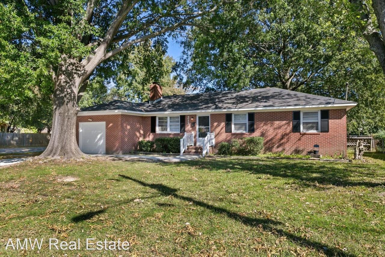 213 Hensley Dr - Photo 3 of 24