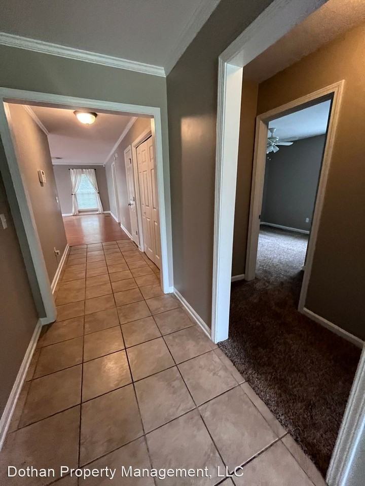 109 Northridge Rd - Photo 2 of 13