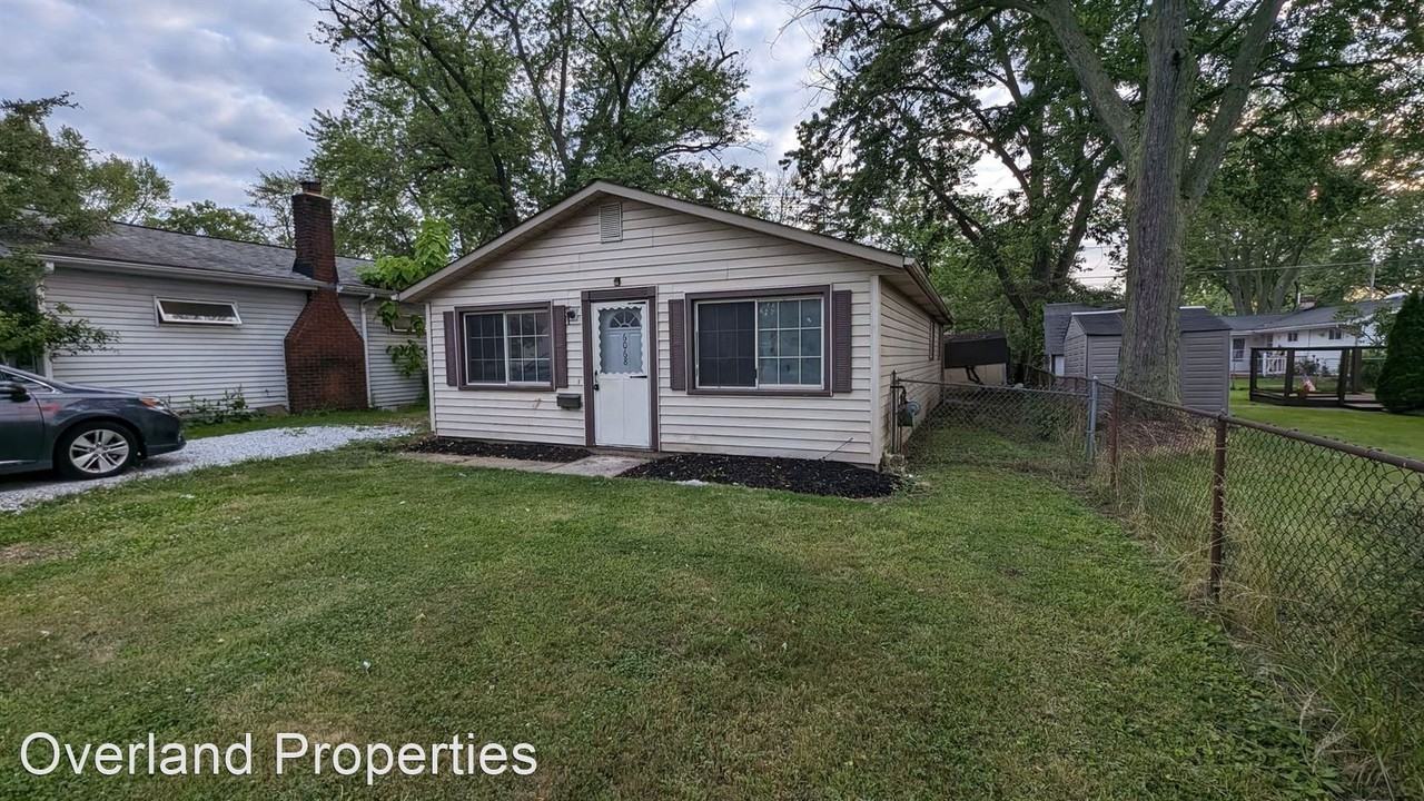 6068 Tall Oaks Dr - Photo 2 of 26