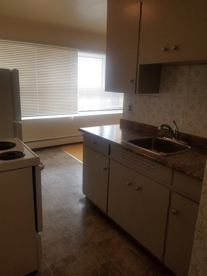 406 St. Anne's Apartments 406 St Anne'S Rd, Winnipeg, MB R2M 3C2 Zumper