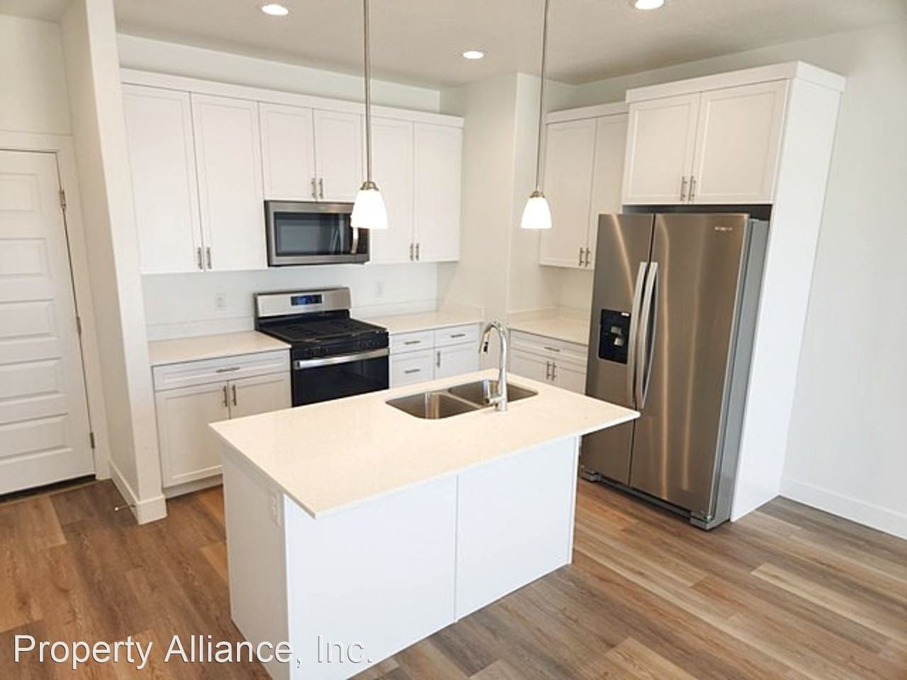 1082 E 2040 S #18 - Photo 2 of 18