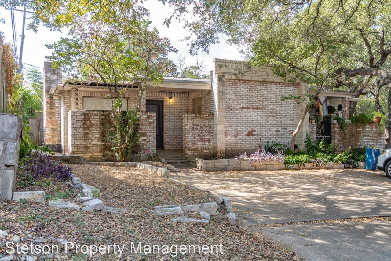 2305 Montclaire Street - Photo 2 of 26