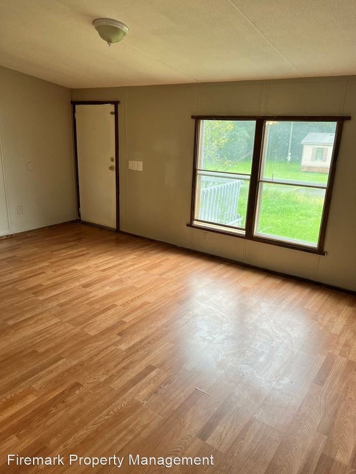 117 L Sak Rd - Photo 2 of 11