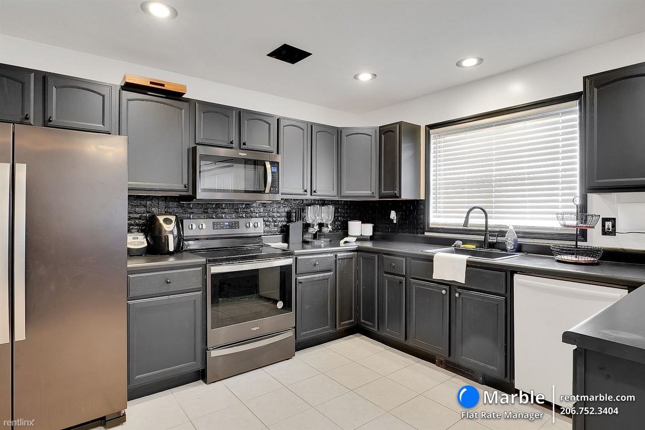 177 Skyview Dr - Photo 2 of 24