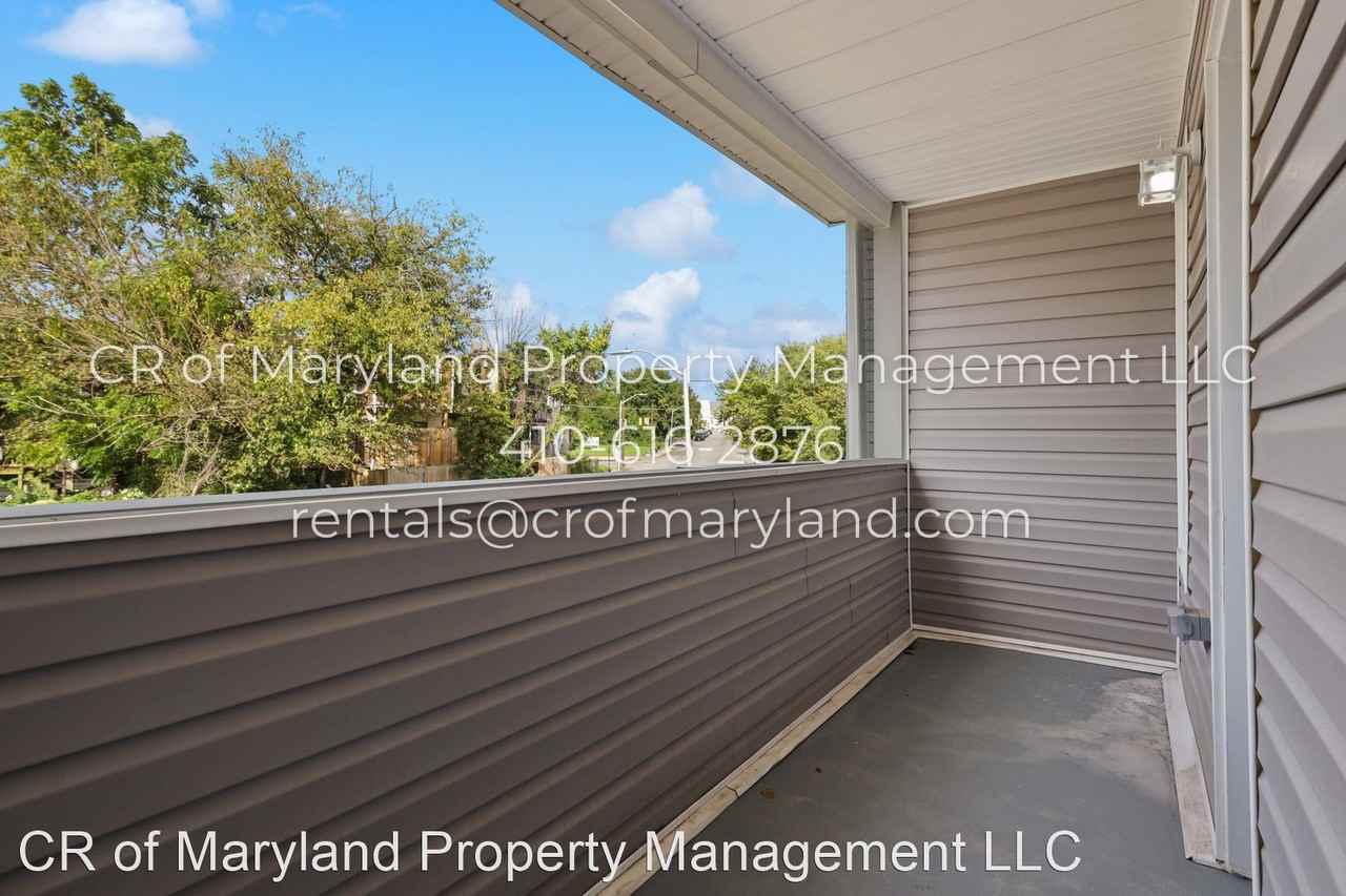 1707 Bloomingdale Rd - Photo 3 of 14