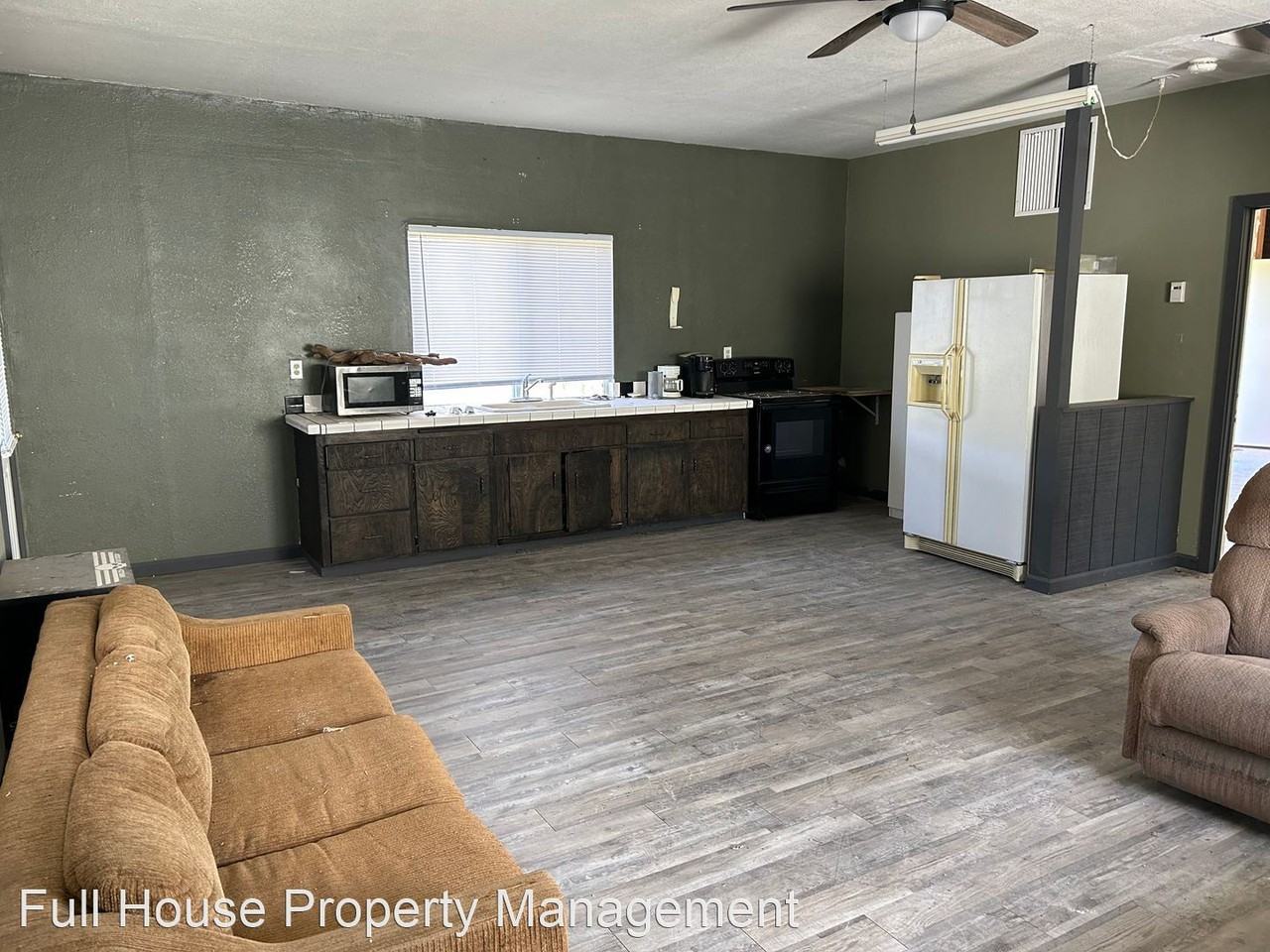 31196 Meadowlark Ln - Photo 3 of 6