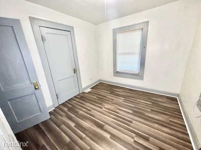 1111 S Leslie St - Photo 2 of 8