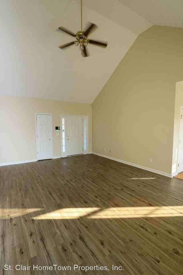 111 Lincoln Oaks Dr - Photo 2 of 21